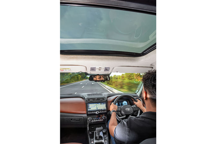 Bridging the gap with the Hyundai Alcazar